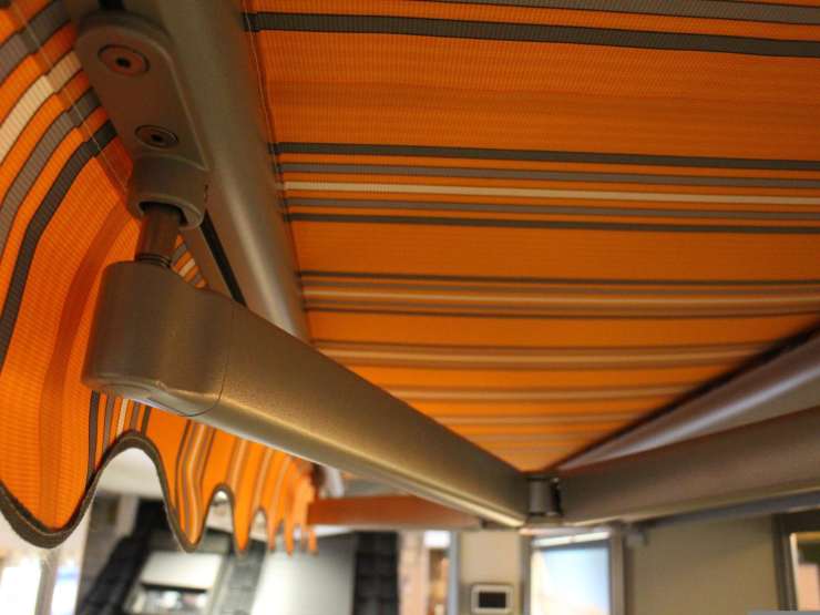 Tenda da sole apera arancione